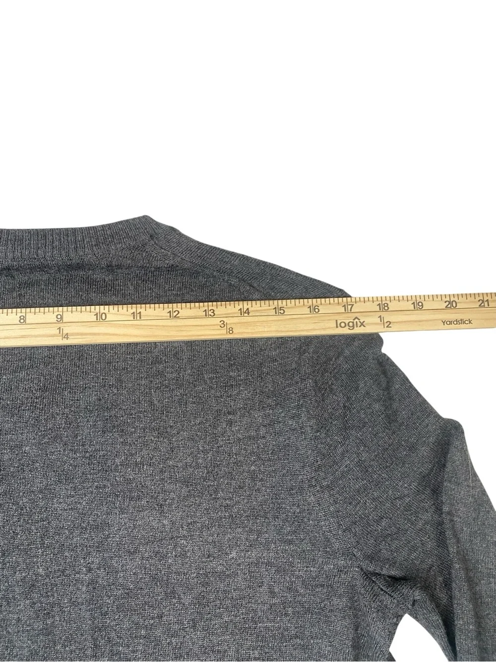 Banana Republic 100% Merino Wool V-Neck Sweater Men’s S Charcoal Gray
